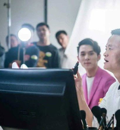 Çin'den Tüm Dünyaya Örnek Olacak Yasa: Sosyal Medya Fenomenleri Eğitimini Almadan Hukuk ve Tıp Hakkında Konuşamayacak!