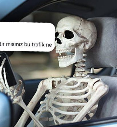 Trafik, Okulların Açılmasıyla Birlikte Tüm Türkiye'de Felç Oldu! İşte Sabır Sınayan Trafiğe Sosyal Medyadan Gelen Tepkiler
