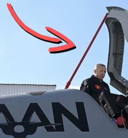 Milli Muharip Uçak KAAN'ın Kokpitinin Kapağını Tutan Şeyin "Paspas Sapı" Olduğu İddia Edildi: Peki Bu Doğru mu?